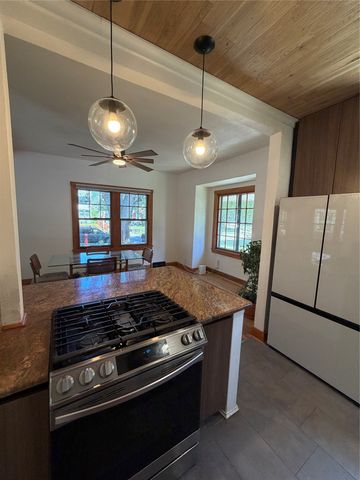 2008 York Street, Des Moines, IA 50316