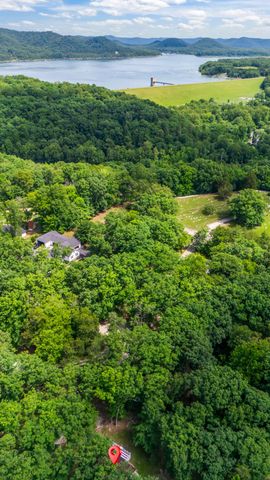 87 White Oak Lane, Morehead, KY 40351