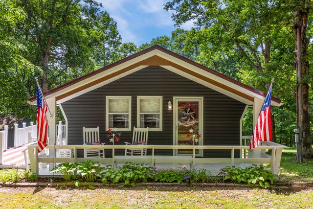 87 White Oak Lane, Morehead, KY 40351
