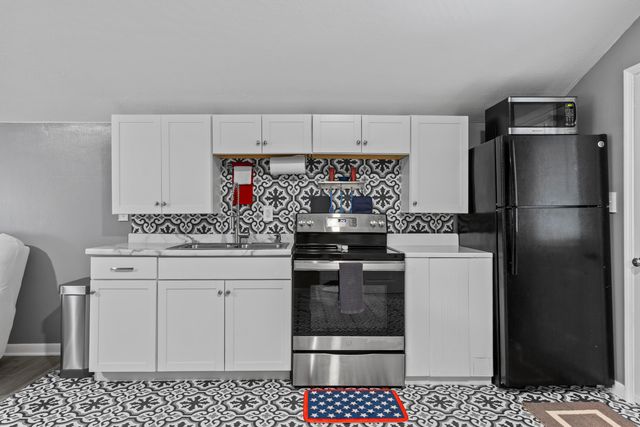 87 White Oak Lane, Morehead, KY 40351