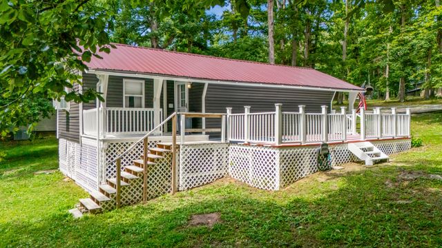 87 White Oak Lane, Morehead, KY 40351