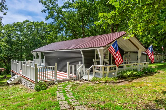 87 White Oak Lane, Morehead, KY 40351