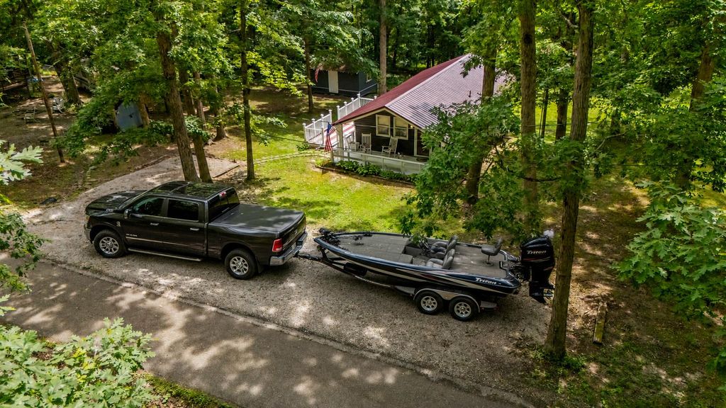 87 White Oak Lane, Morehead, KY 40351