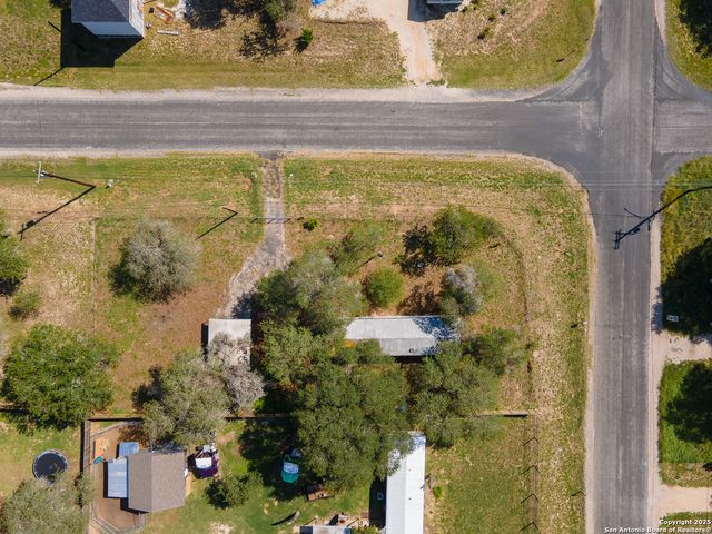 23103 Grand Spg, Elmendorf, TX 78112