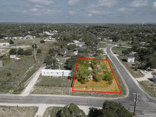 23103 Grand Spg, Elmendorf, TX 78112