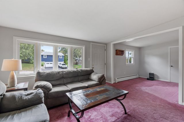 33 Meadow Lane, Greenland, NH 03840