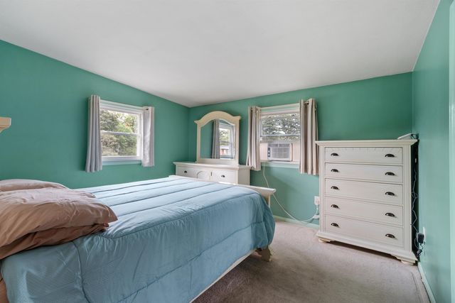 33 Meadow Lane, Greenland, NH 03840
