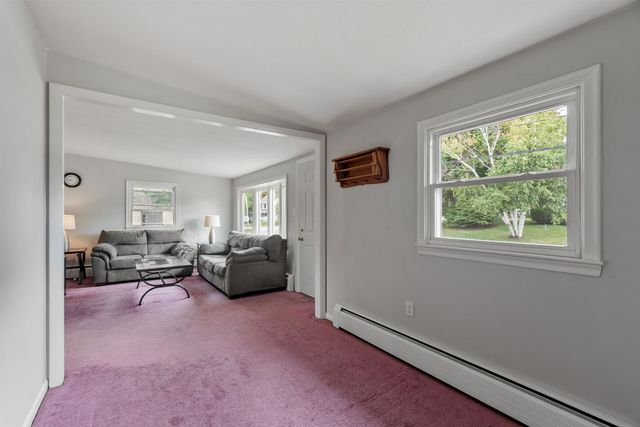 33 Meadow Lane, Greenland, NH 03840