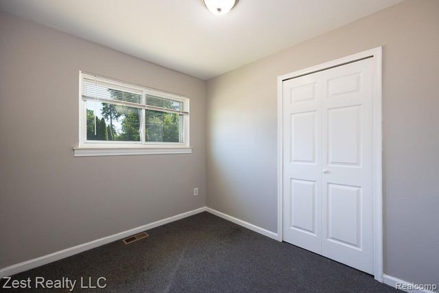 21681 Laurel Street, Clinton Township, MI 48035