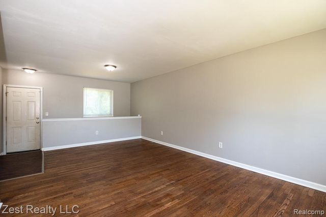 21681 Laurel Street, Clinton Township, MI 48035