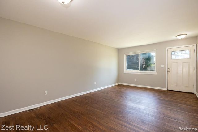 21681 Laurel Street, Clinton Township, MI 48035