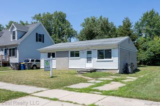 21681 Laurel Street, Clinton Township, MI 48035