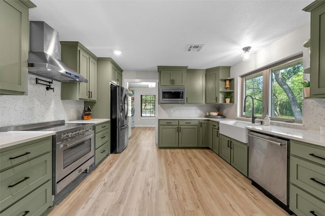 7718 N River Crossing, Waco, TX 76633