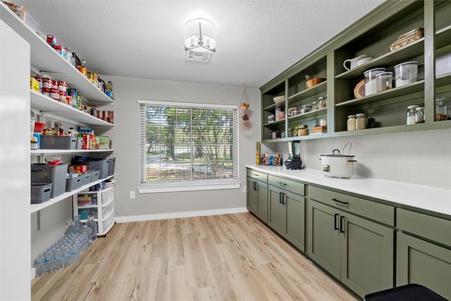 7718 N River Crossing, Waco, TX 76633