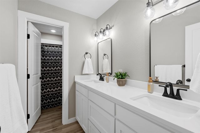 7718 N River Crossing, Waco, TX 76633