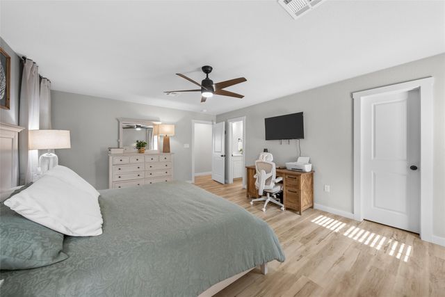 7718 N River Crossing, Waco, TX 76633