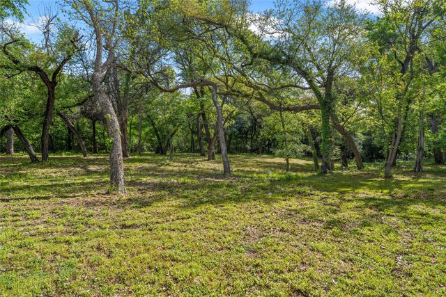 7718 N River Crossing, Waco, TX 76633