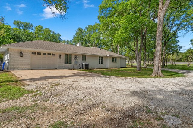 7718 N River Crossing, Waco, TX 76633