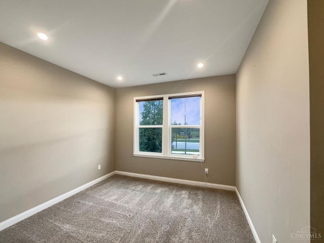 4332 R E Smith Drive, West Chester, OH 45069