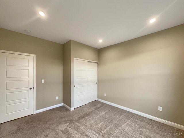 4332 R E Smith Drive, West Chester, OH 45069