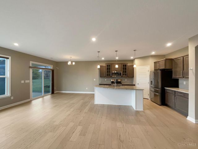 4332 R E Smith Drive, West Chester, OH 45069