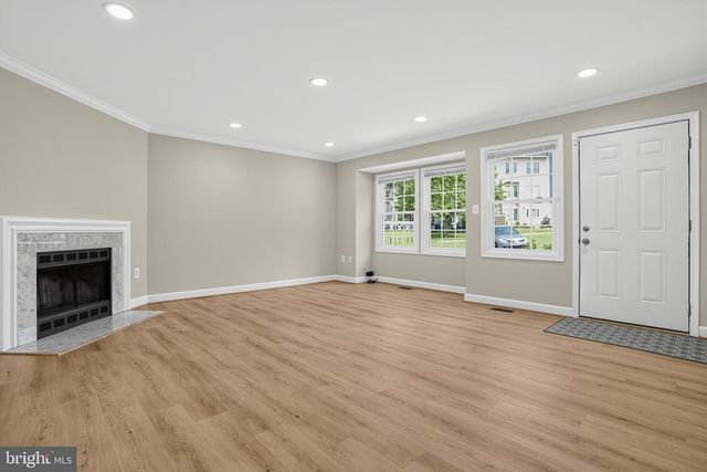 12158 OLD SALEM CT, Woodbridge, VA 22192
