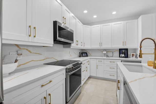 5022 NW 16th Way, Boca Raton, FL 33431