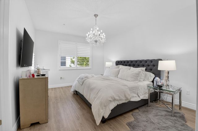 5022 NW 16th Way, Boca Raton, FL 33431