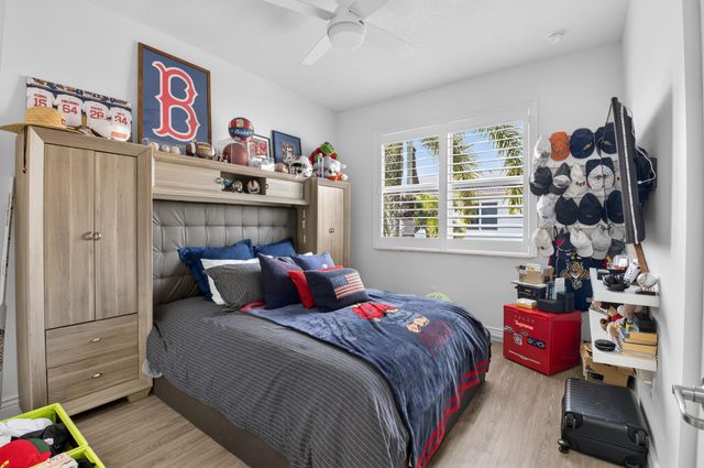 5022 NW 16th Way, Boca Raton, FL 33431