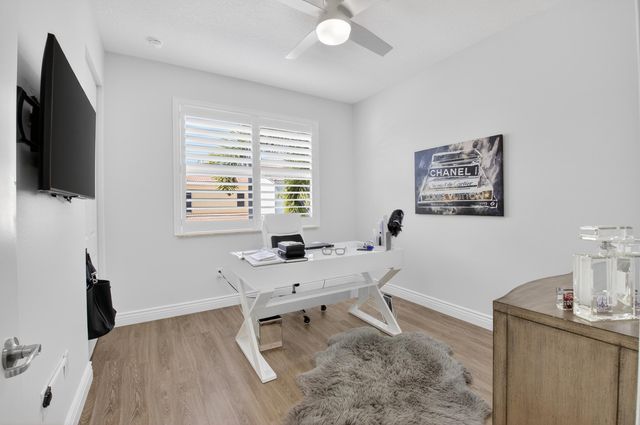 5022 NW 16th Way, Boca Raton, FL 33431