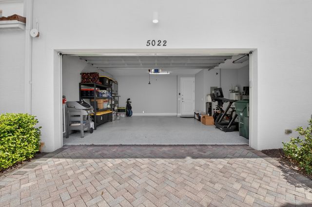 5022 NW 16th Way, Boca Raton, FL 33431