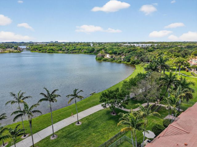 5022 NW 16th Way, Boca Raton, FL 33431