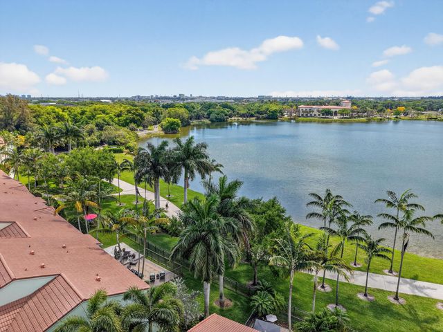 5022 NW 16th Way, Boca Raton, FL 33431