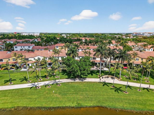 5022 NW 16th Way, Boca Raton, FL 33431