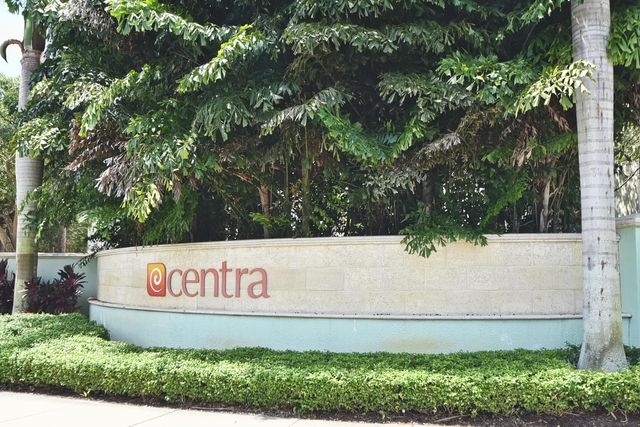 5022 NW 16th Way, Boca Raton, FL 33431