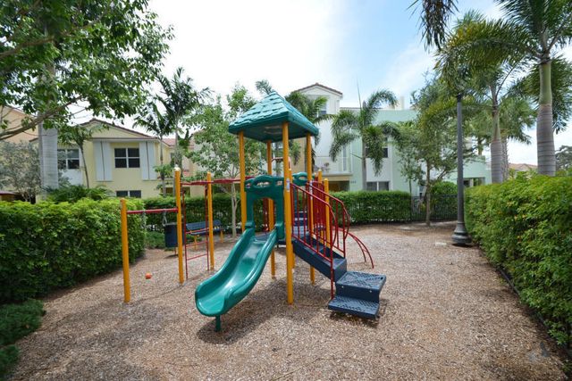 5022 NW 16th Way, Boca Raton, FL 33431