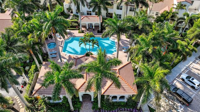 5022 NW 16th Way, Boca Raton, FL 33431