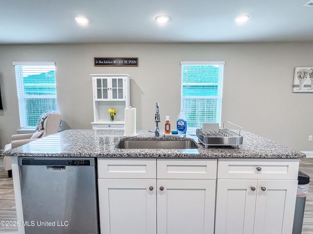 10211 Willow Leaf Drive, Gulfport, MS 39503