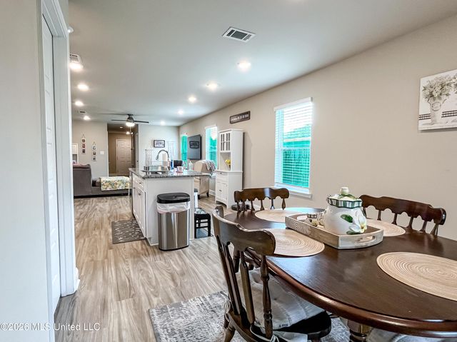 10211 Willow Leaf Drive, Gulfport, MS 39503