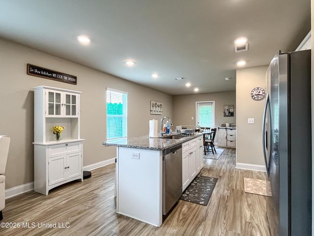 10211 Willow Leaf Drive, Gulfport, MS 39503