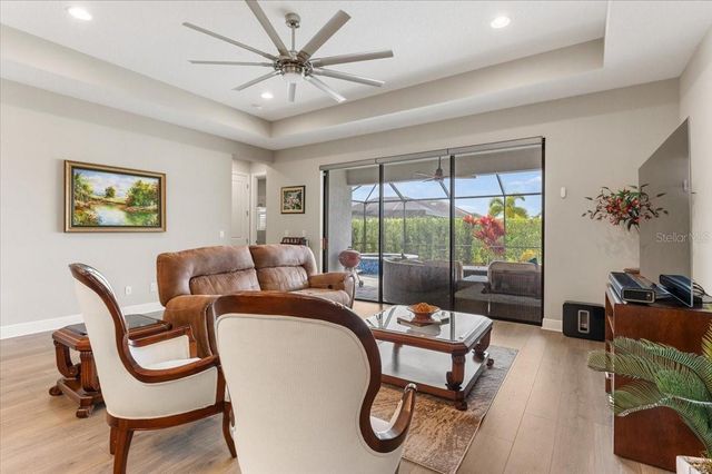 2024 WOODLEAF HAMMOCK COURT, Bradenton, FL 34211