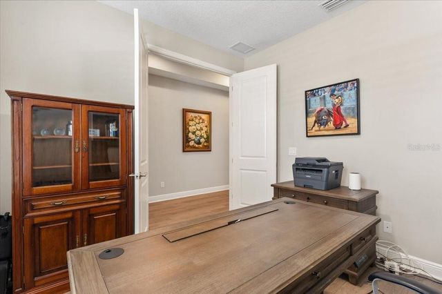 2024 WOODLEAF HAMMOCK COURT, Bradenton, FL 34211