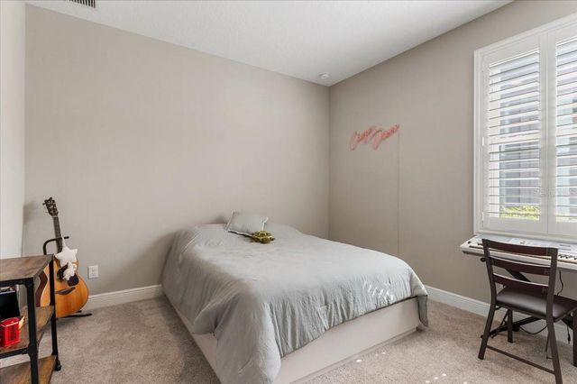 2024 WOODLEAF HAMMOCK COURT, Bradenton, FL 34211