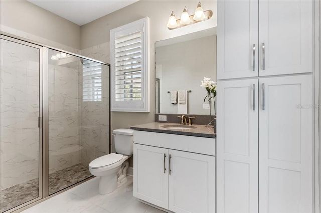 2024 WOODLEAF HAMMOCK COURT, Bradenton, FL 34211