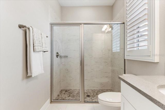 2024 WOODLEAF HAMMOCK COURT, Bradenton, FL 34211