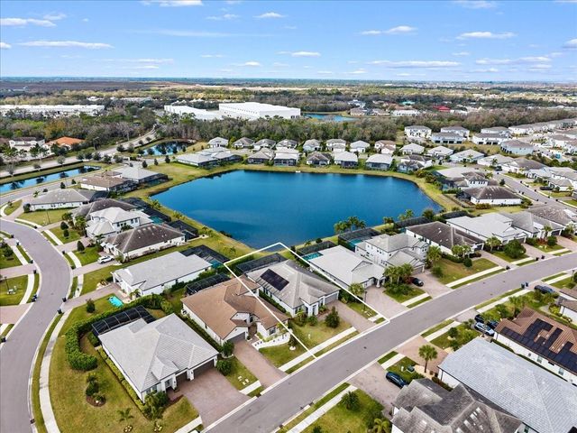 2024 WOODLEAF HAMMOCK COURT, Bradenton, FL 34211