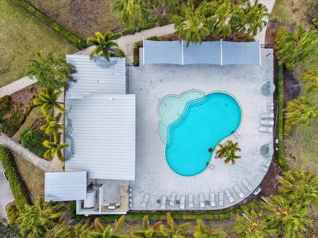 2024 WOODLEAF HAMMOCK COURT, Bradenton, FL 34211