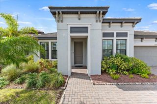 2024 WOODLEAF HAMMOCK COURT, Bradenton, FL 34211
