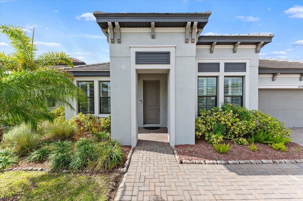 2024 WOODLEAF HAMMOCK COURT, Bradenton, FL 34211