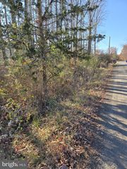 101 OAK ST, Stevensville, MD 21666